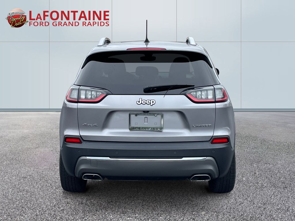 View vehicle photo 6