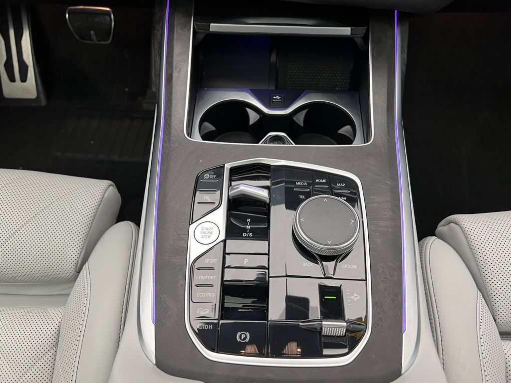 Thumbnail: 2023 BMW X7 - 13