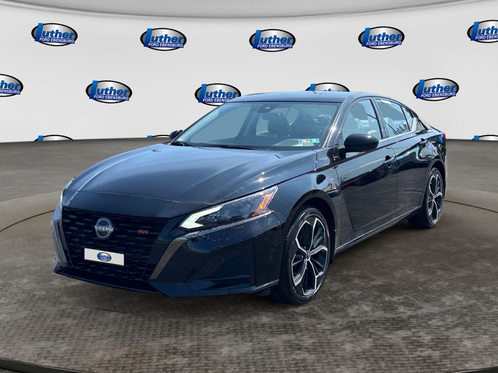 2024 Nissan Altima 2.5 SR Black at Bob Ruth Ford