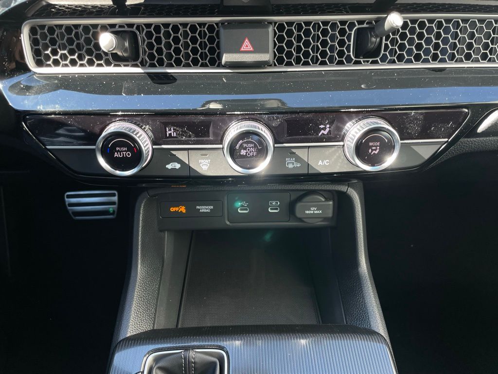 2025 Honda Civic Sport 16