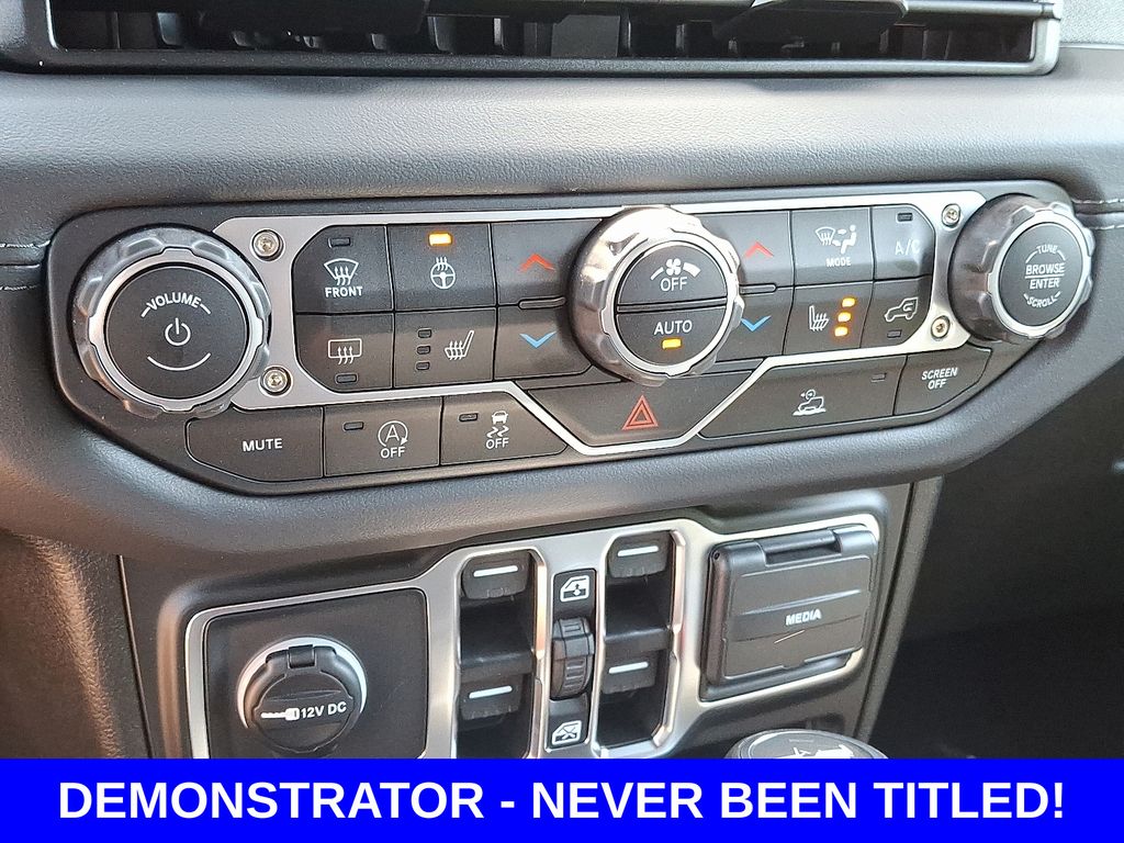 New 2025 Jeep Wrangler SUV