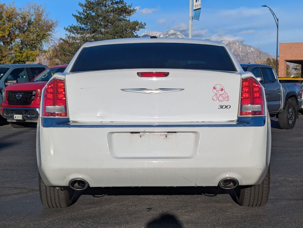 2012 Chrysler 300 Limited 5