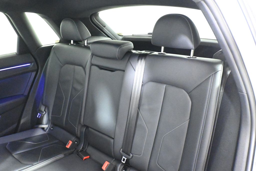 Thumbnail: 2022 Audi Q3 - 4