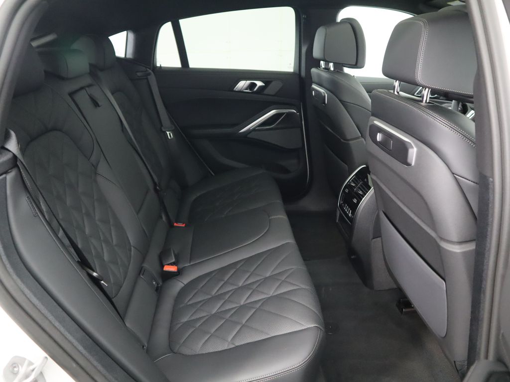 Thumbnail: 2026 BMW X6 - 23