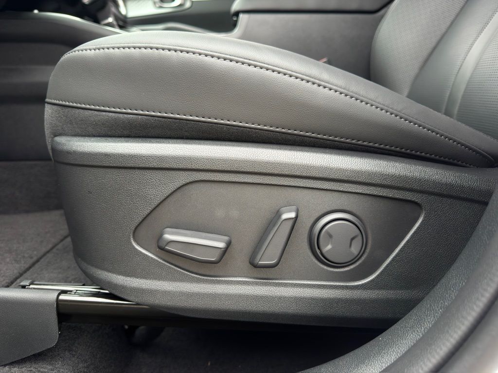 2026 Kia Sorento S - 7