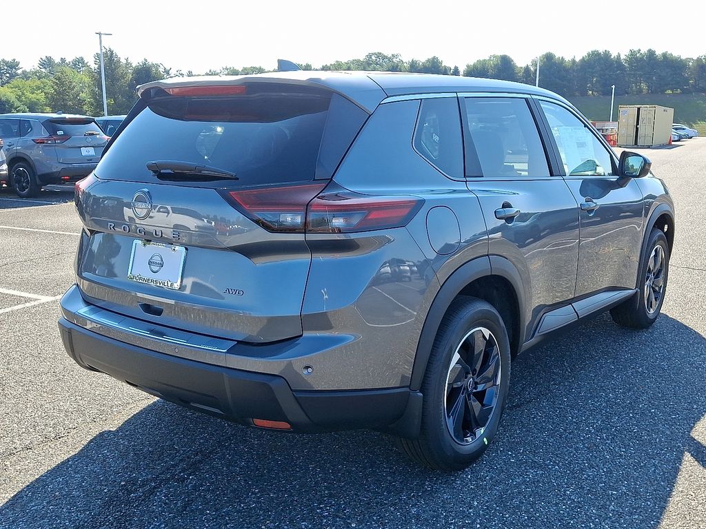 Thumbnail: 2026 Nissan Rogue - 4