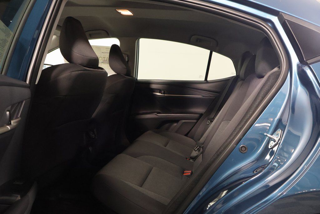 Thumbnail: 2025 Toyota Camry - 6