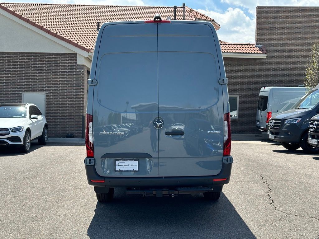 2024 Mercedes-Benz Sprinter 2500 Cargo 170 WB 4