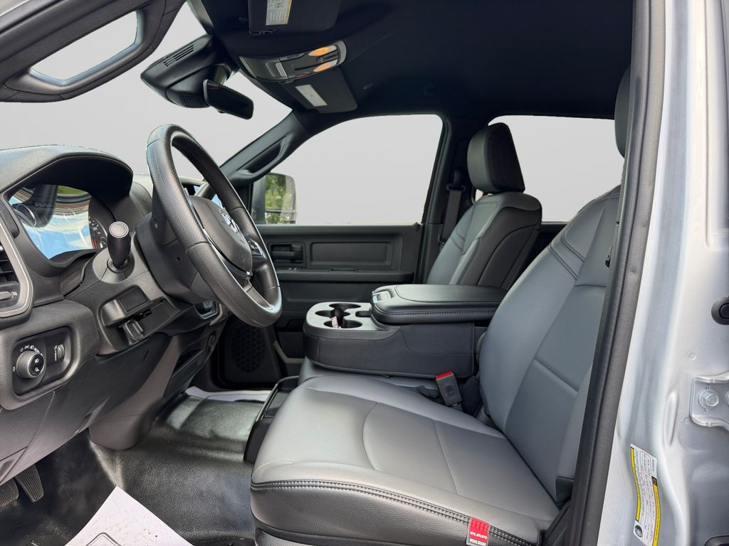 2026 Ram 2500 Tradesman - 9