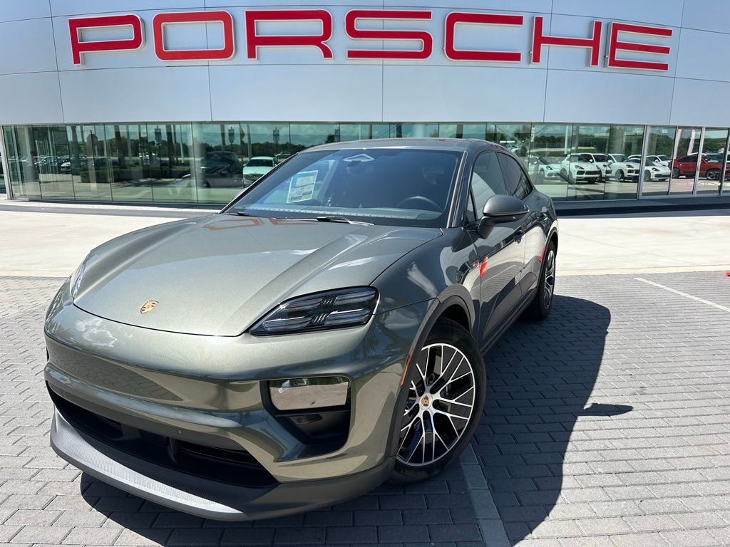 Thumbnail: 2025 Porsche Macan - 1
