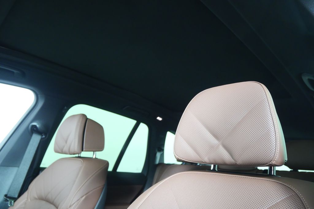 Thumbnail: 2026 BMW X5 - 12