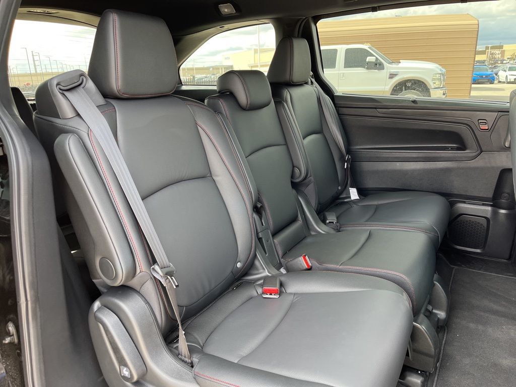 Thumbnail: 2026 Honda Odyssey - 29