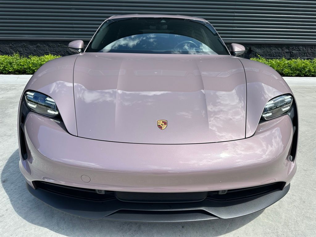 2022 Porsche Taycan  7