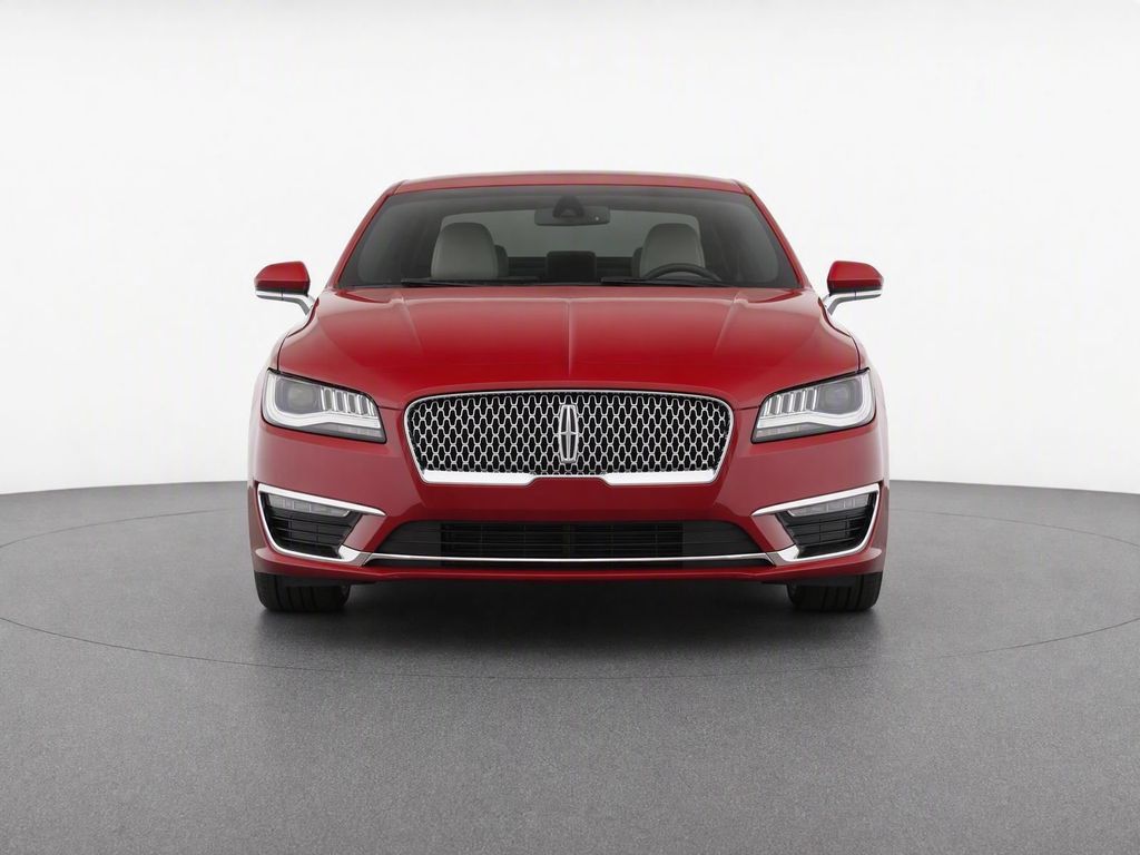 Used 2017 Ruby Red Metallic Lincoln Reserve image 5