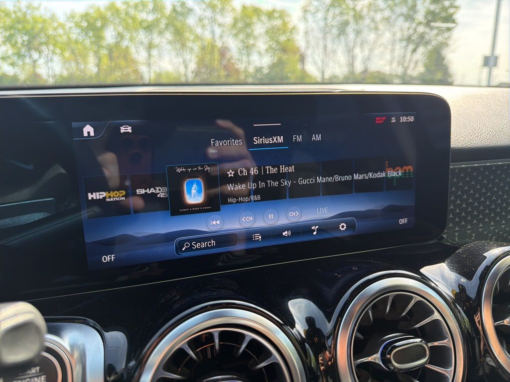 Thumbnail: 2025 Mercedes-Benz GLB - 28