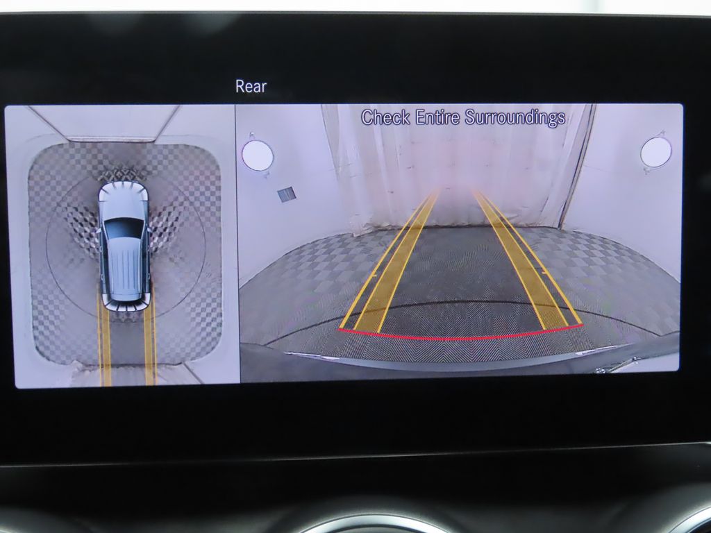 Thumbnail: 2021 Mercedes-Benz GLC - 16