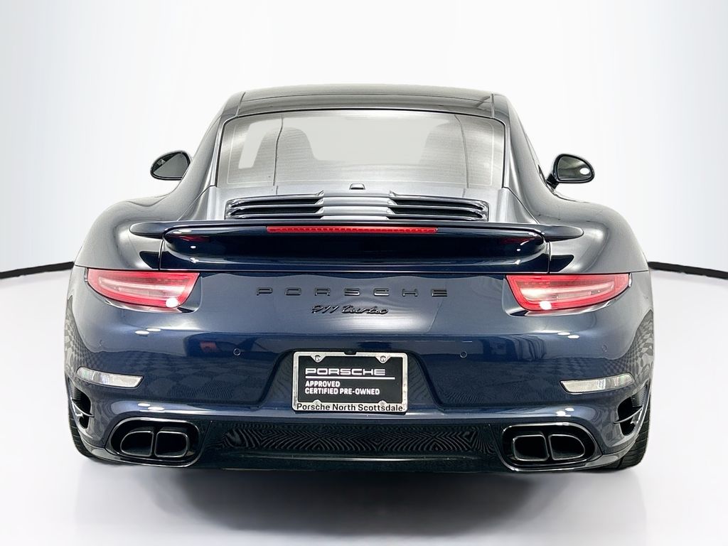 Thumbnail: 2016 Porsche 911 - 6
