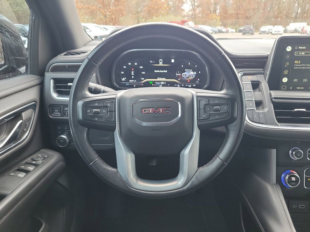 2022 GMC Yukon SLE 11