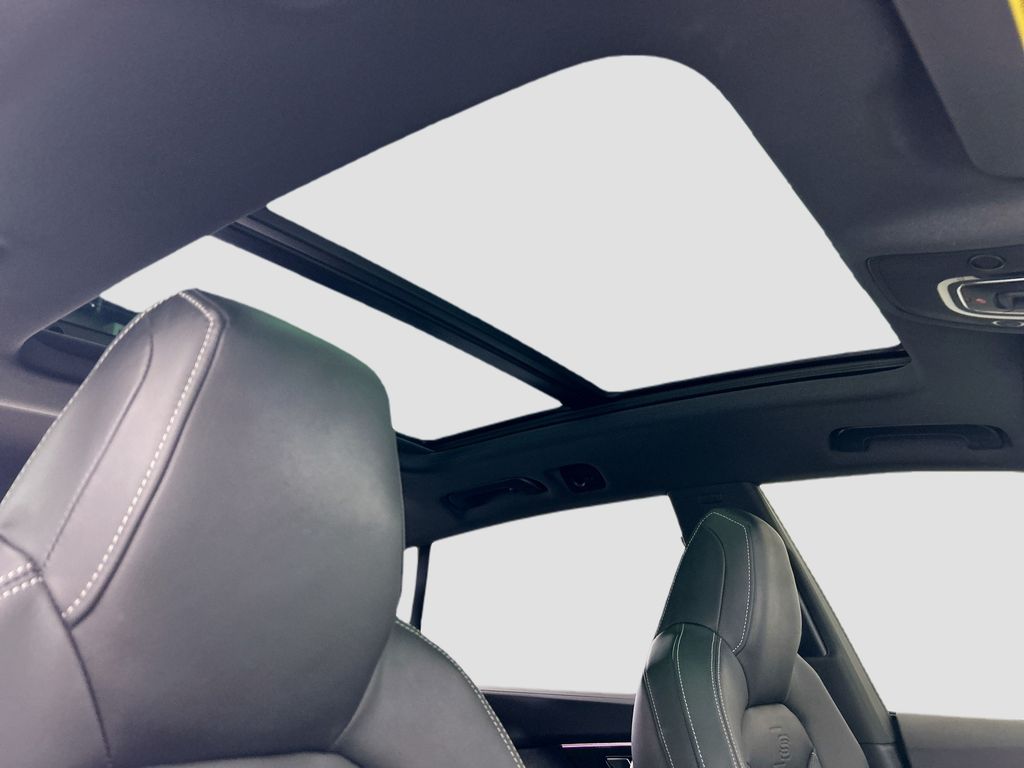 Thumbnail: 2023 Audi SQ8 - 17