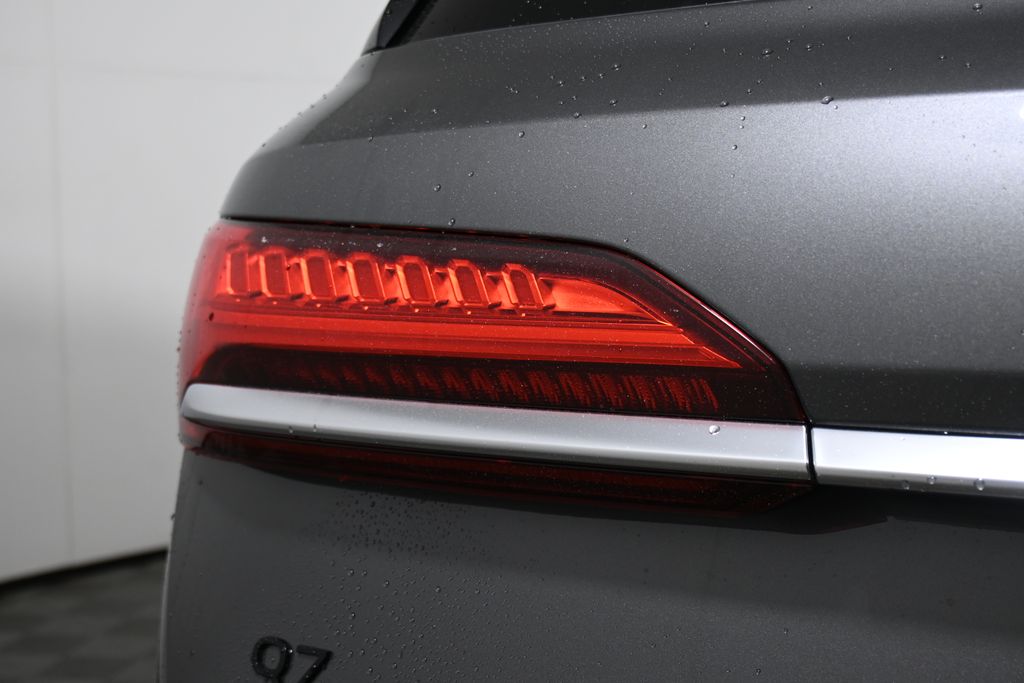 Thumbnail: 2026 Audi Q7 - 12