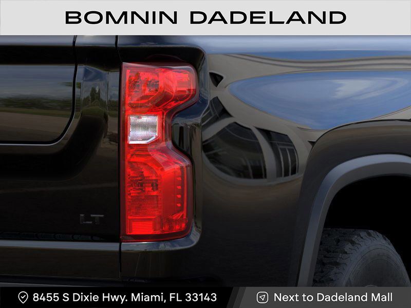 2025 Chevrolet Silverado 3500HD LT photo