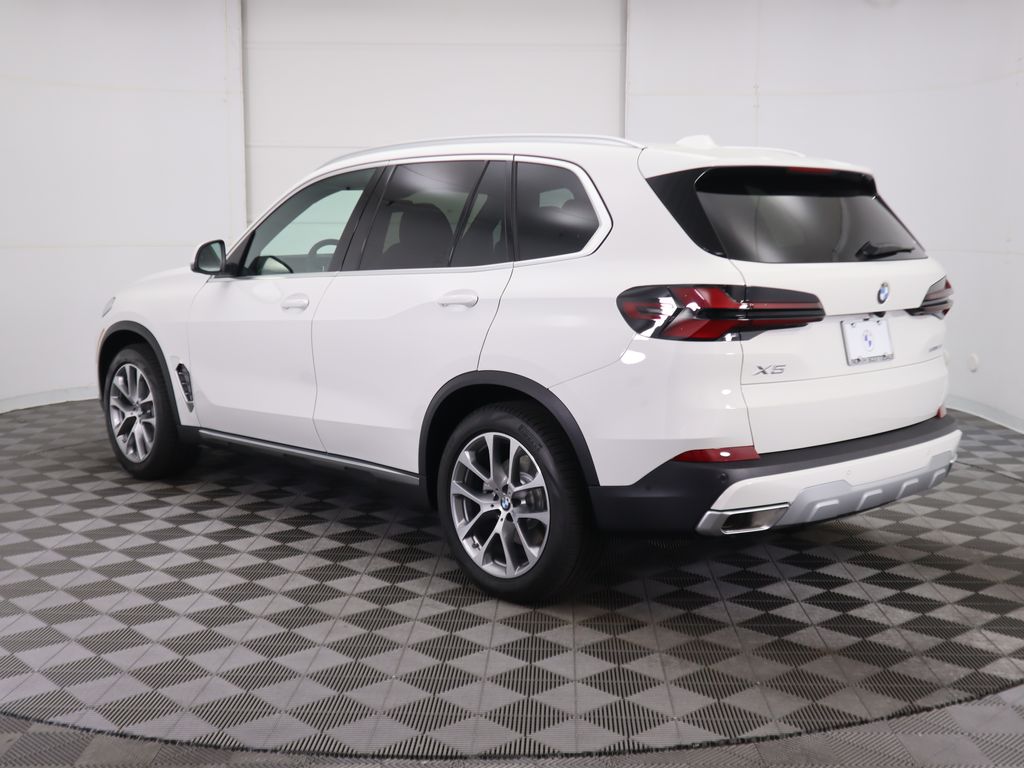 Thumbnail: 2025 BMW X5 - 7