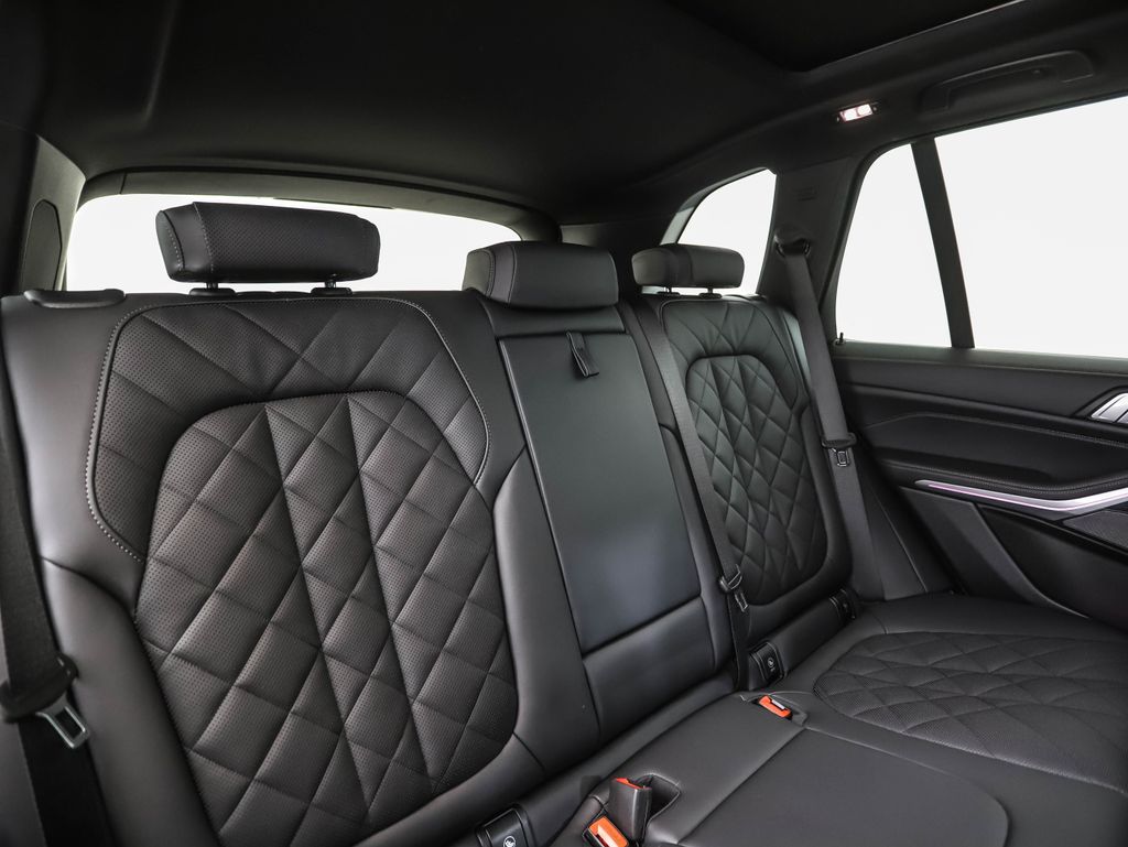Thumbnail: 2024 BMW X5 - 28