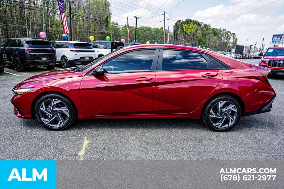 2025 Hyundai Elantra SEL - Photo 7