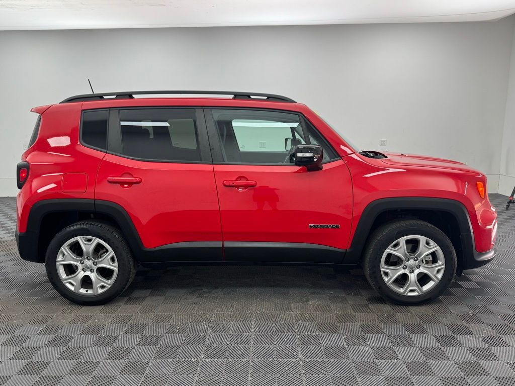 View vehicle photo 6