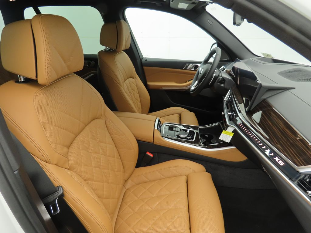 Thumbnail: 2026 BMW X5 - 21