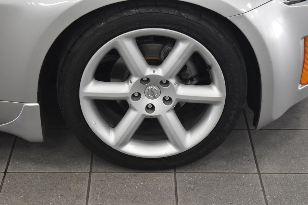 2004 Nissan Z 350Z 10