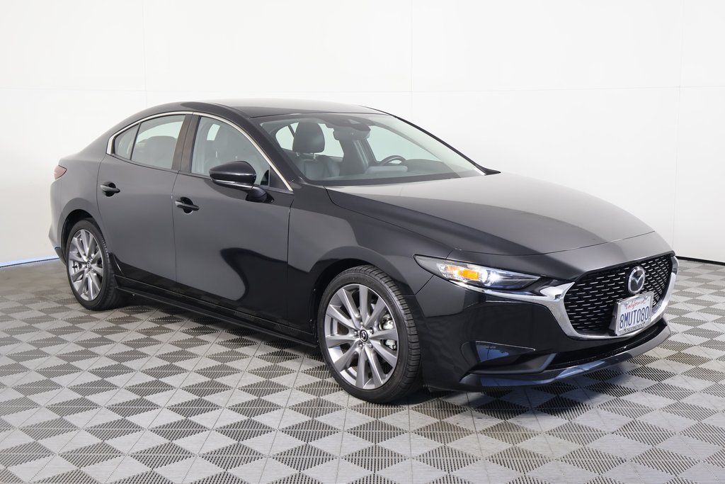 Thumbnail: 2020 Mazda Mazda3 - 3