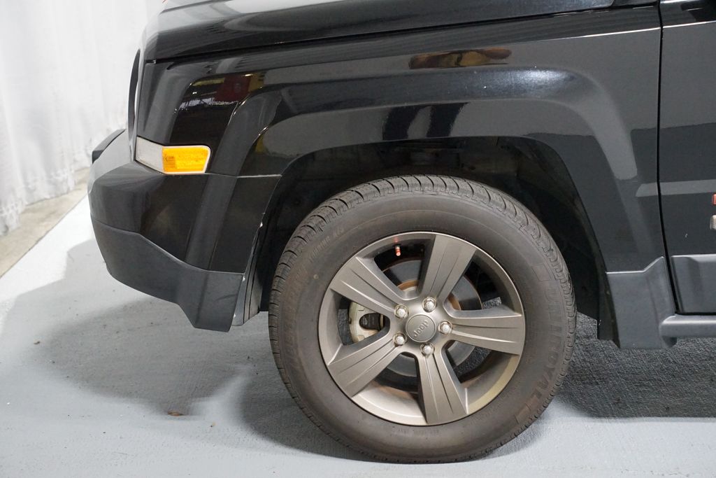 Thumbnail: 2016 Jeep Patriot - 5