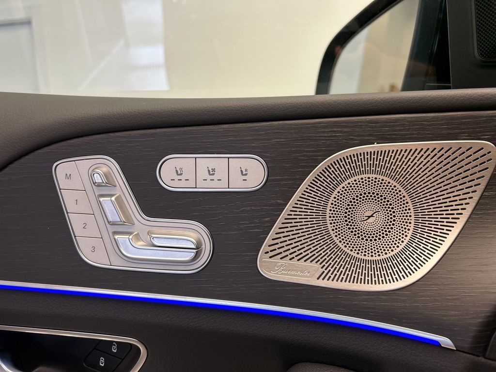 Thumbnail: 2026 Mercedes-Benz GLS - 23