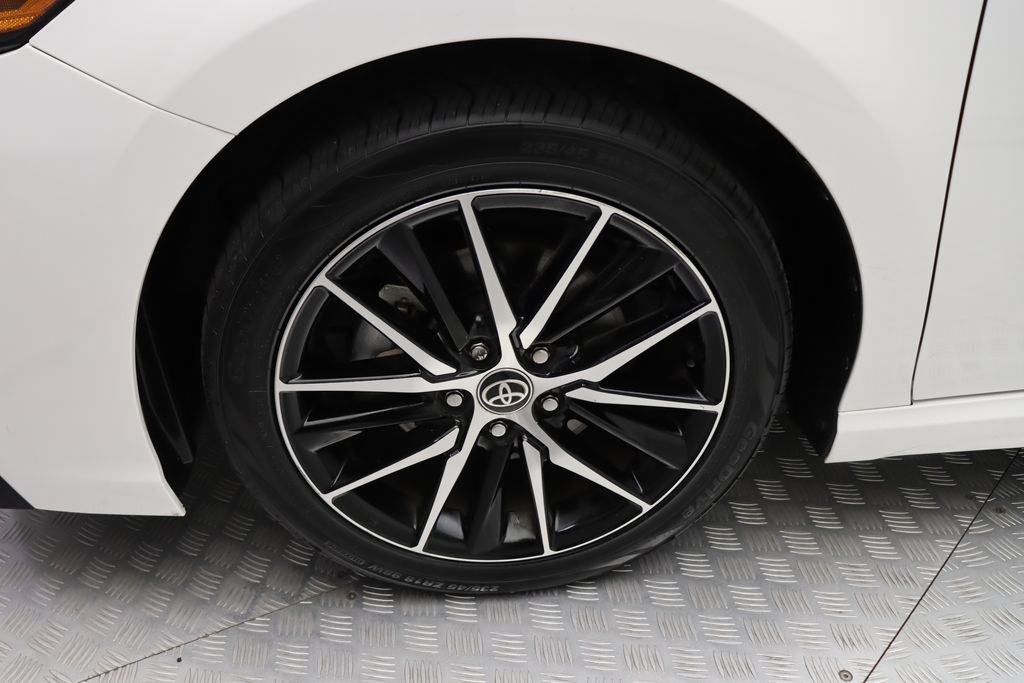 Thumbnail: 2023 Toyota Camry - 4