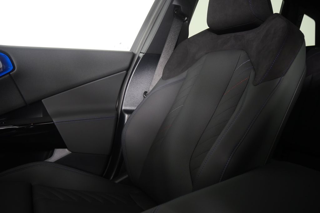 Thumbnail: 2026 BMW X3 - 23