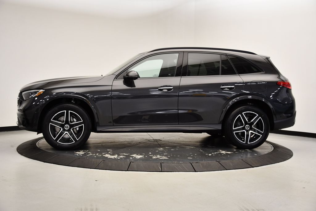 2025 Mercedes-Benz GLC 350 2