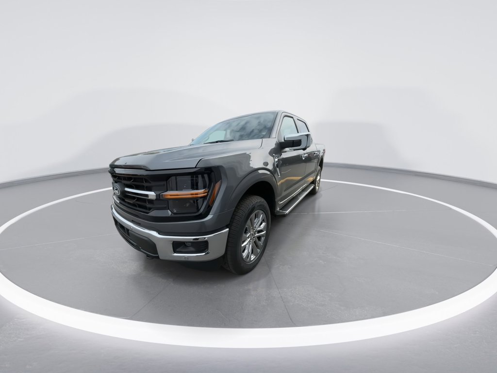 New 2026 Carbonized Gray Metallic Ford XLT image 4