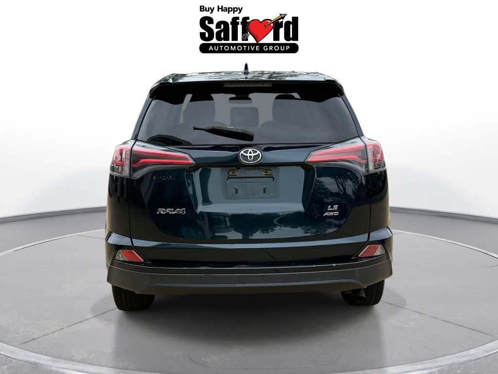 2018 Toyota RAV4 LE - Photo 6