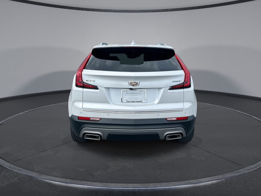 Thumbnail: 2022 Cadillac XT4 - 17
