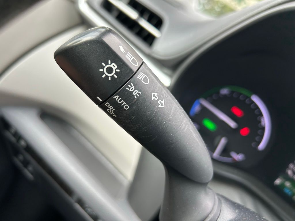 Thumbnail: 2021 Toyota Sienna - 29