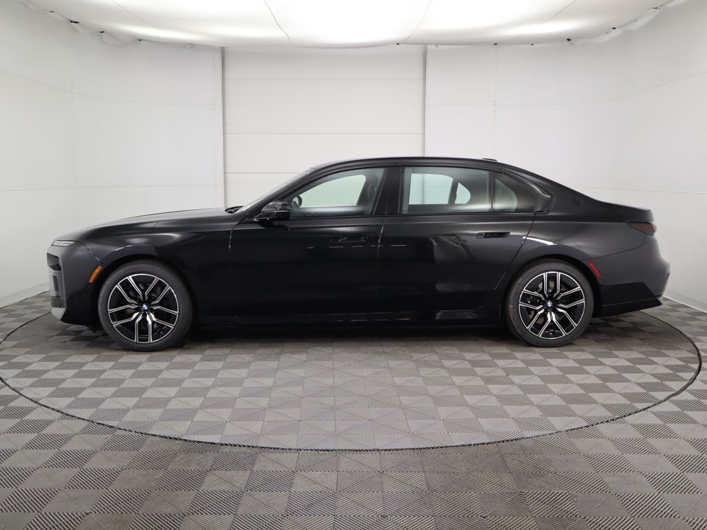 2025 BMW i7 eDrive50 8