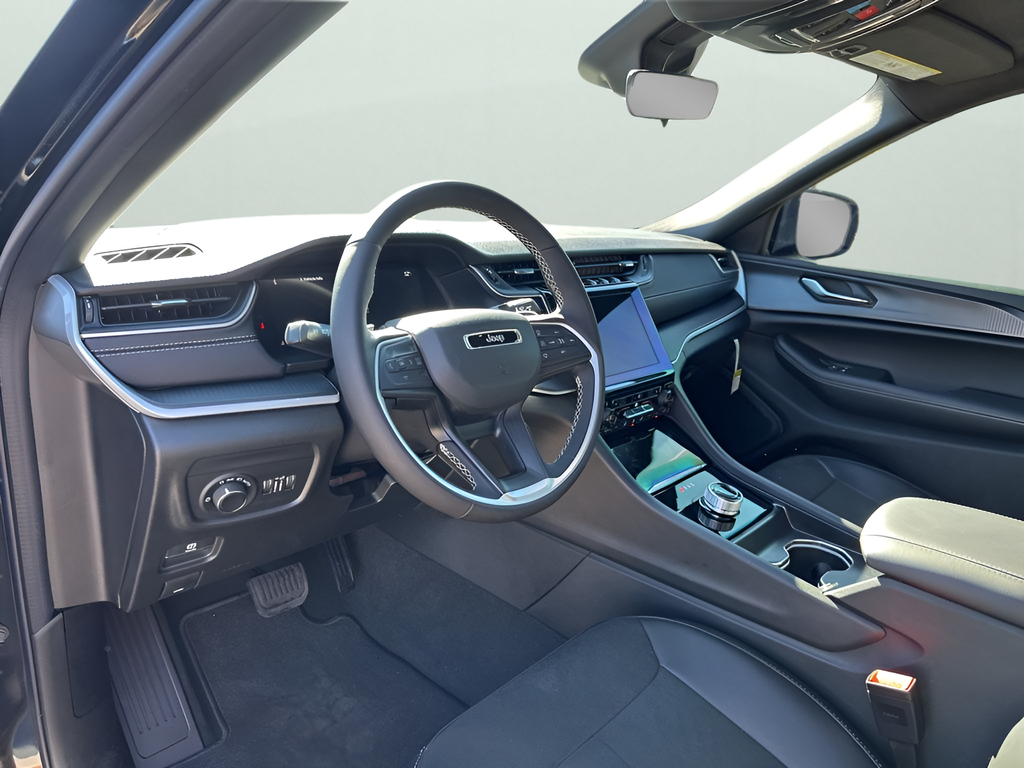 New Car 2025 Jeep Grand Cherokee  For Sale Under $40,000 In Austin, Texas