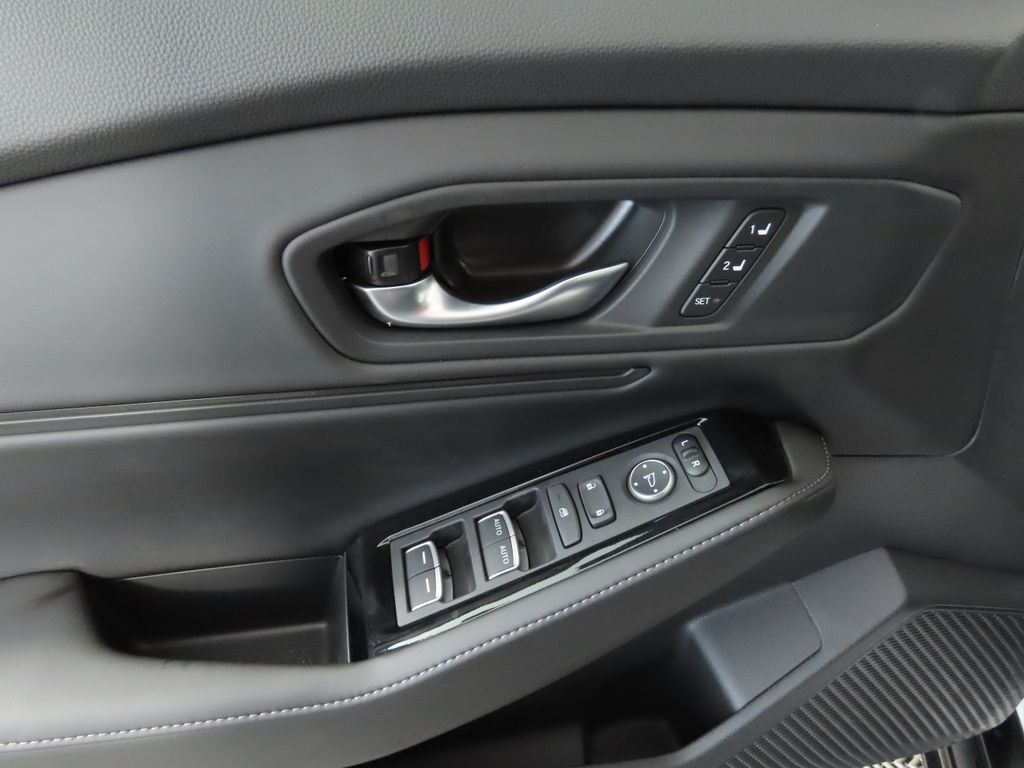 2025 Honda Accord Touring 25