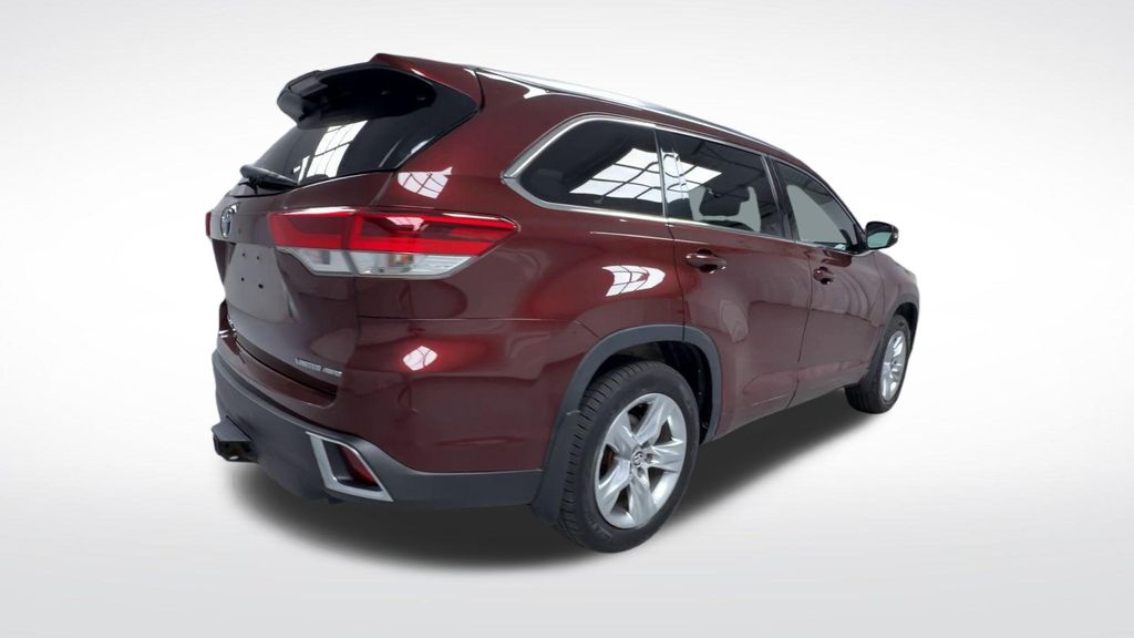 Used 2017 Toyota Highlander SUV