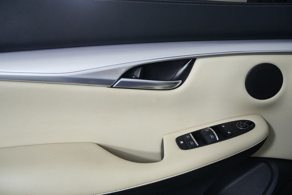 Thumbnail: 2021 INFINITI QX50 - 9