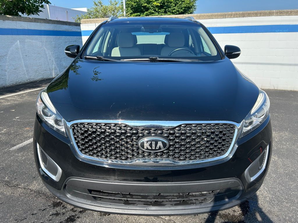Thumbnail: 2016 Kia Sorento - 8