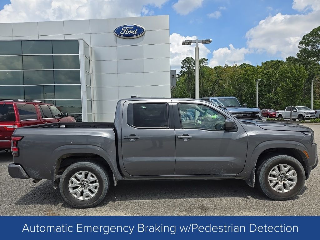 2023 Nissan Frontier SV