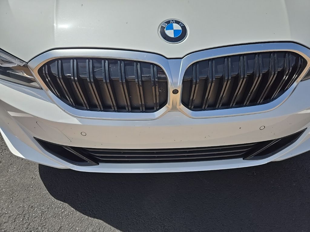 Thumbnail: 2023 BMW 3 Series - 2