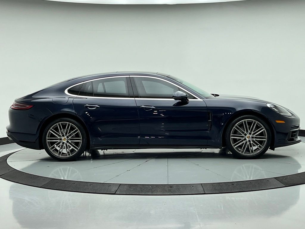 Thumbnail: 2020 Porsche Panamera - 6
